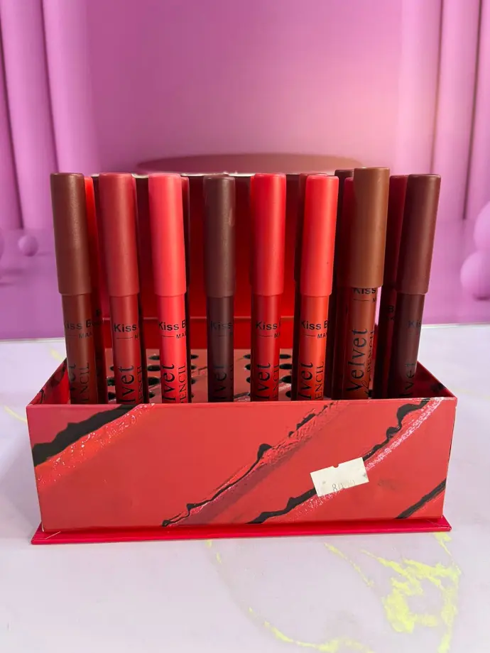 Delineador de labios grueso KISS BEAUTY